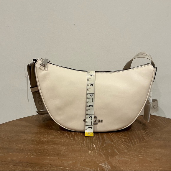 Coach Off-White Leather Shoulder Bag - Picture 4 of 5